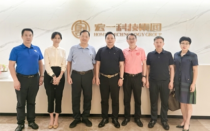 深圳市原市委常委、深圳警备区政委、党委书记等领导莅临云海游戏调研，共话未来创新发展之路！